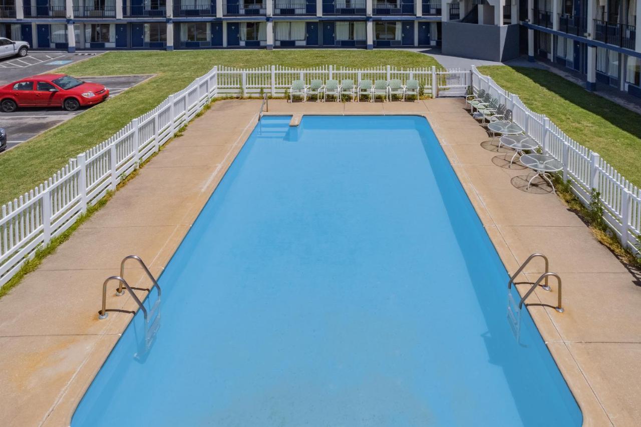 Rodeway Inn Оуенсбъроу Екстериор снимка
