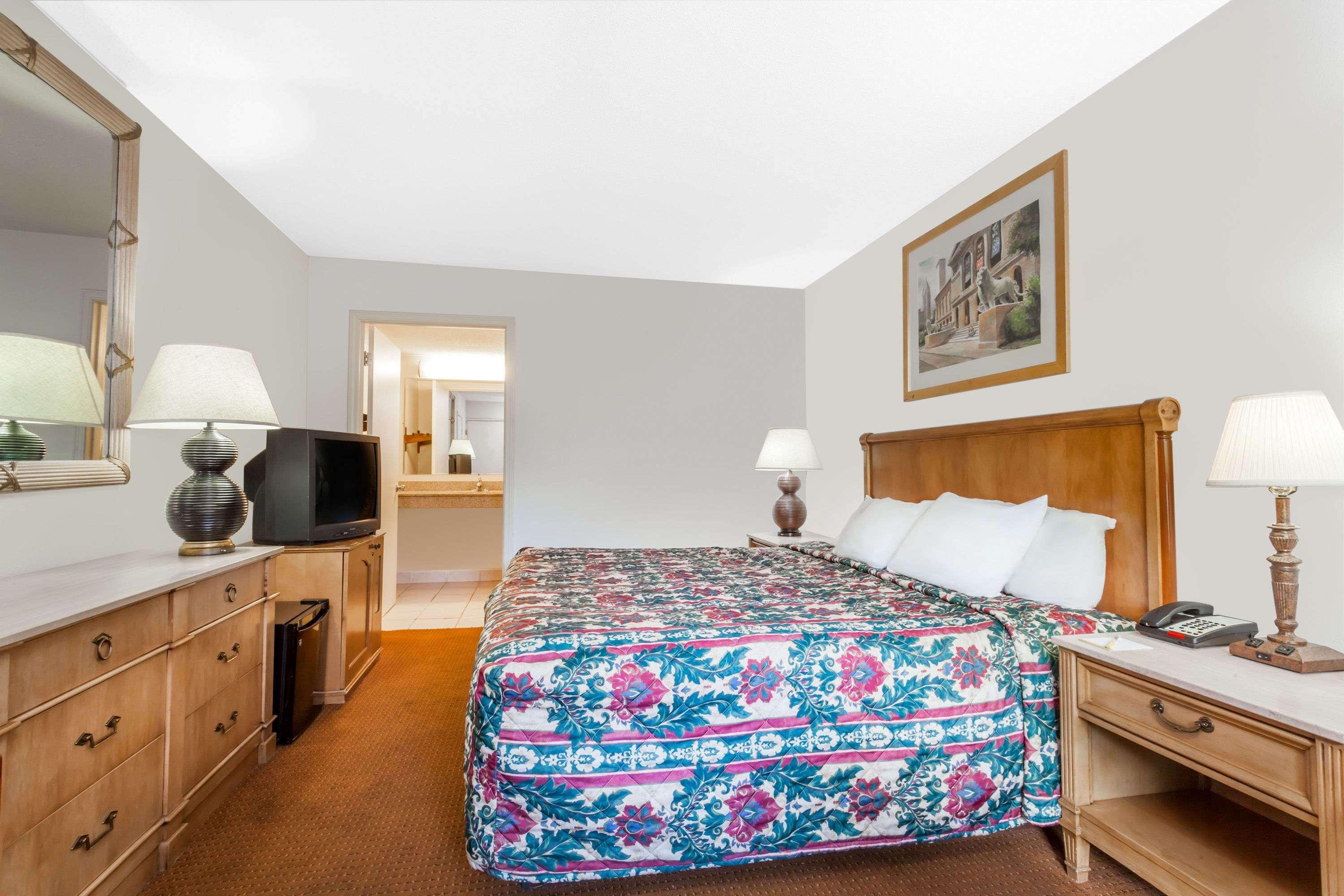 Rodeway Inn Оуенсбъроу Екстериор снимка